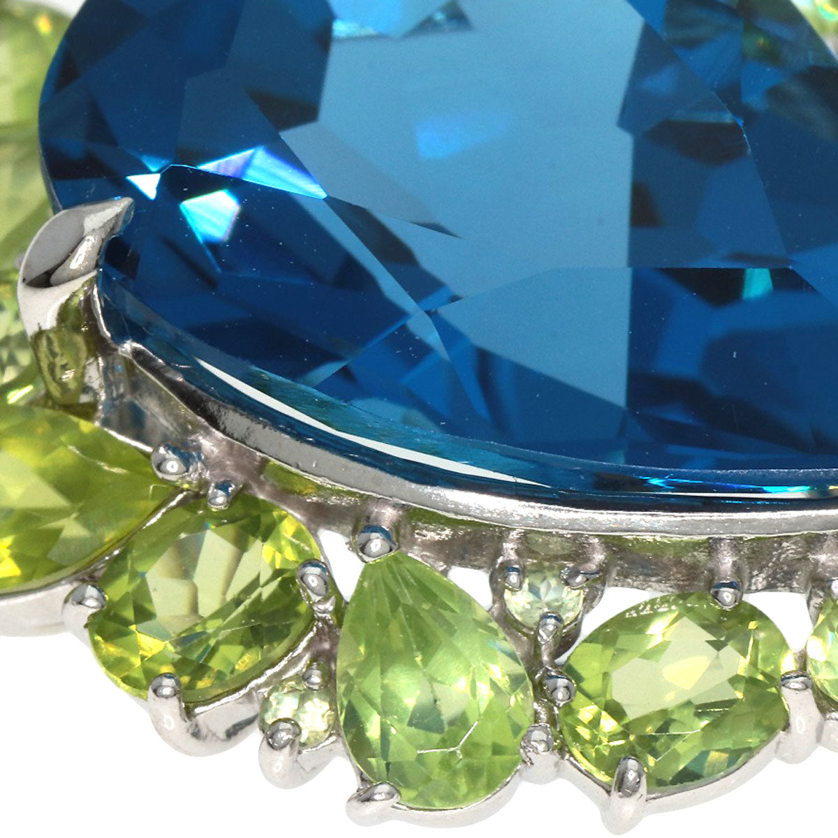 22.38ct Blue Topaz Diamond Necklace K18 White Gold K14WG 19.1g Ladies
