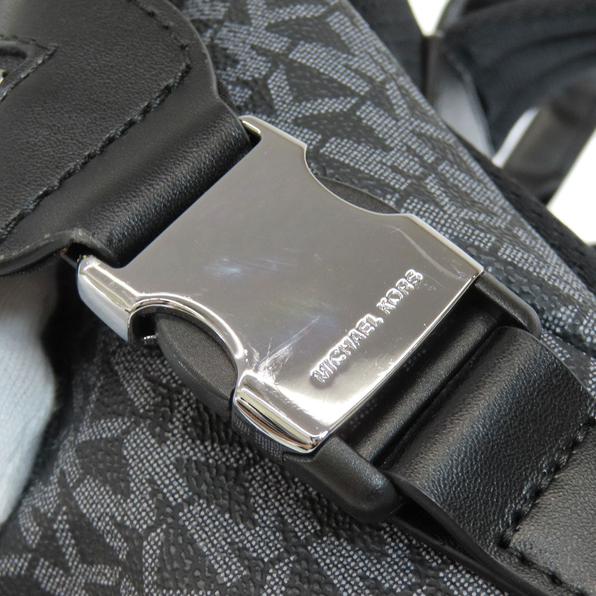 Michael Kors Backpack · Daypack MK signature PVC Ladies