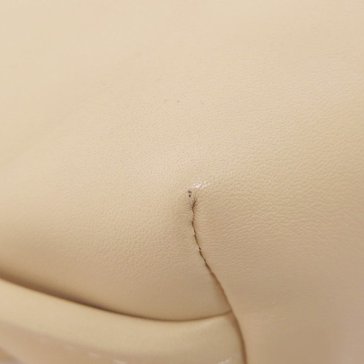 COACH 2905 Shoulder Bag Simple design Leather Ladies