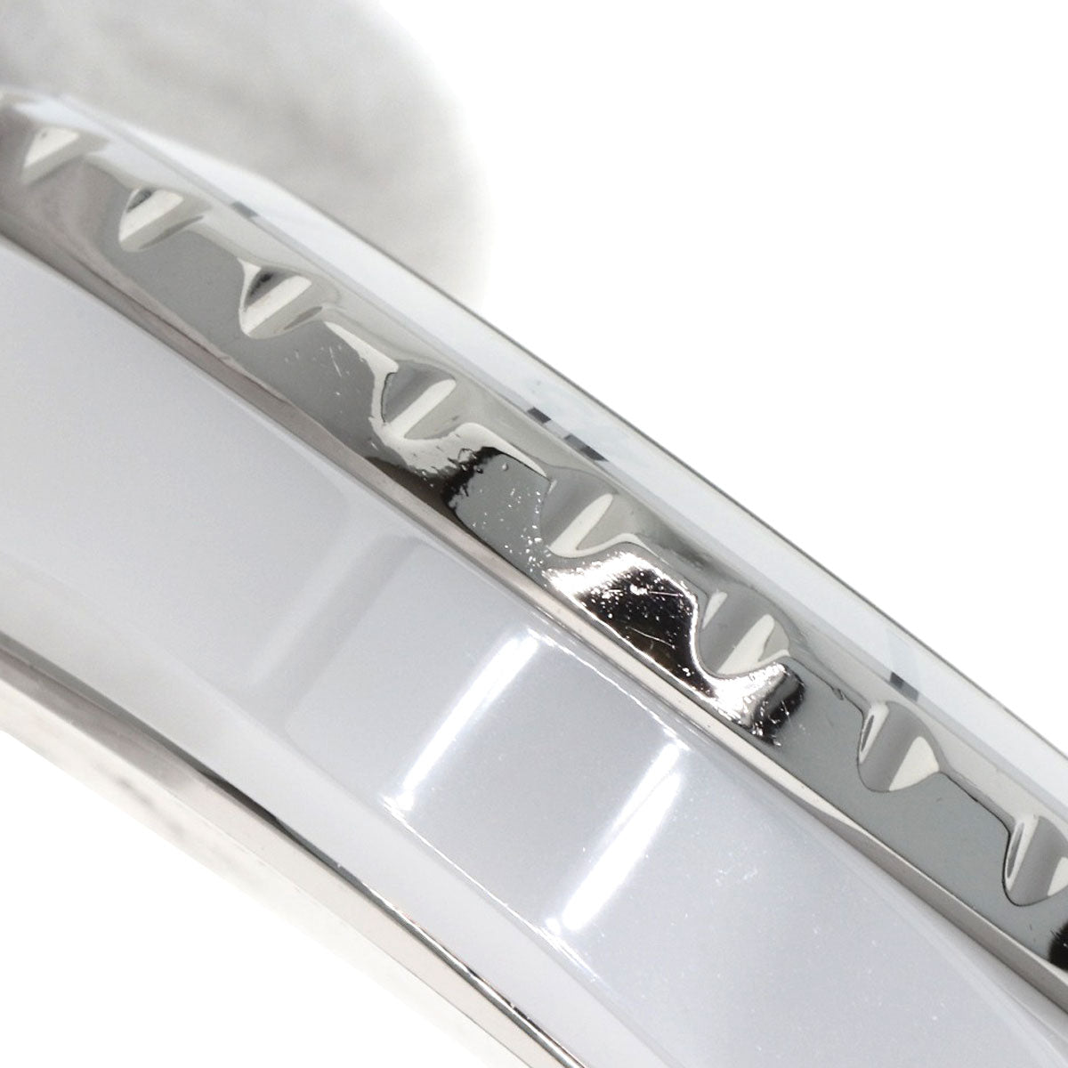 シャネル H0968 J12 33mm 腕時計 セラミック/セラミック レディース 【中古】【CHANEL】