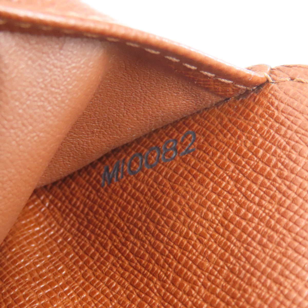 LOUIS VUITTON M61667 Compact zip Bifold Wallet with Coin Pocket Monogram canvas Ladies [Used]