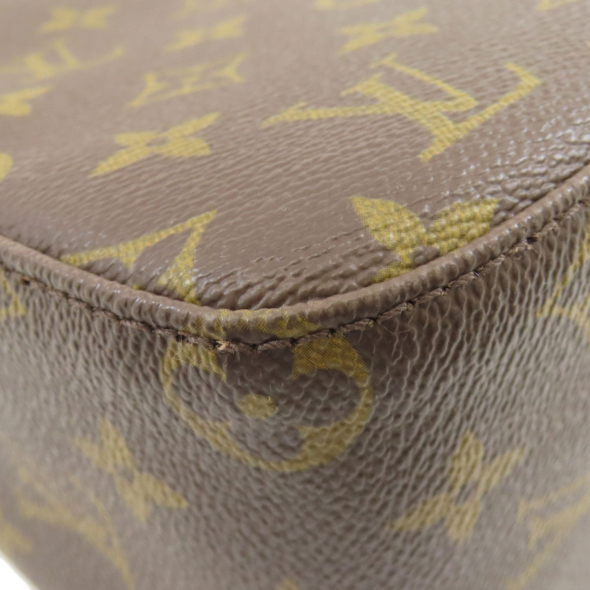 LOUIS VUITTON M51146 Looping MM Handbag Monogram canvas Ladies [Used]
