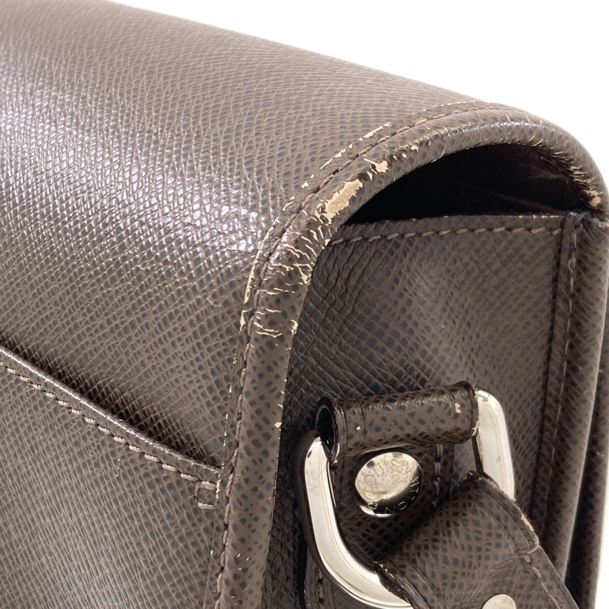 LOUIS VUITTON M32488 Andrei Shoulder Bag Taiga Ladies [Used]