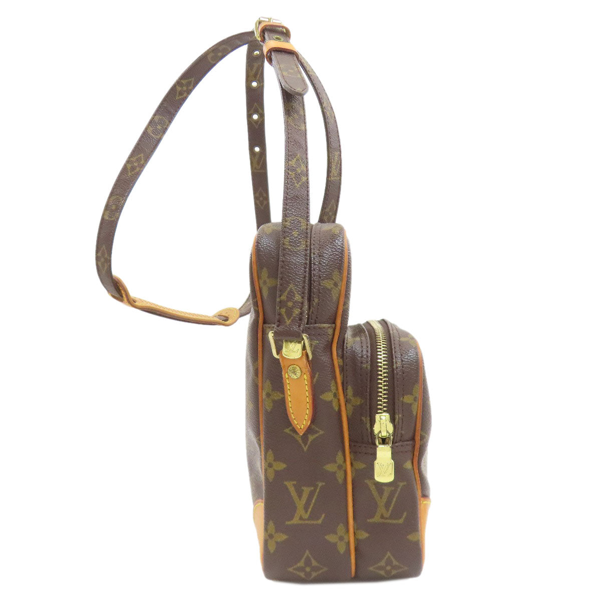 LOUIS VUITTON M45236 Amazon Shoulder Bag Monogram canvas Ladies [Used]