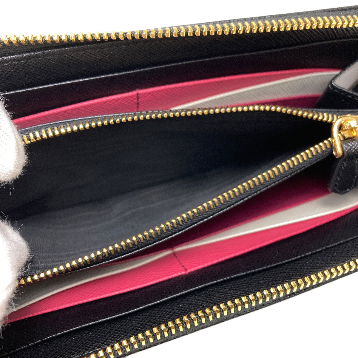 PRADA logo Long wallet (with coin pocket) Safiano Ladies [Used]