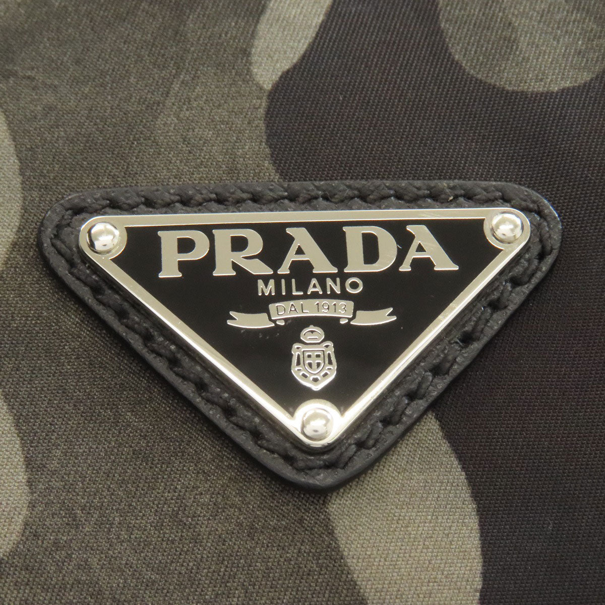 プラダ カモフラージュ柄 リュック・デイパック ナイロン素材 レディース 【中古】【PRADA】