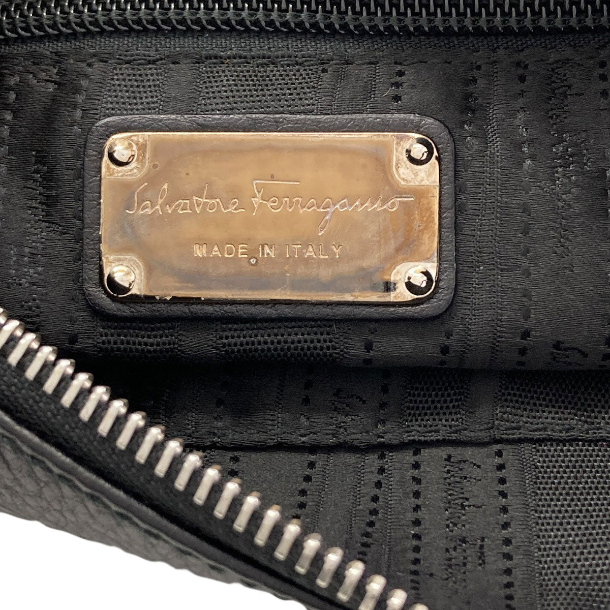 Salvatore Ferragamo Gancini Shoulder Bag Leather Ladies [Used]