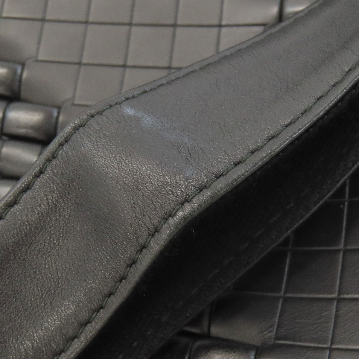 ボッテガヴェネタ イントレチャート ショルダーバッグ カーフ レディース 【中古】【BOTTEGA VENETA】