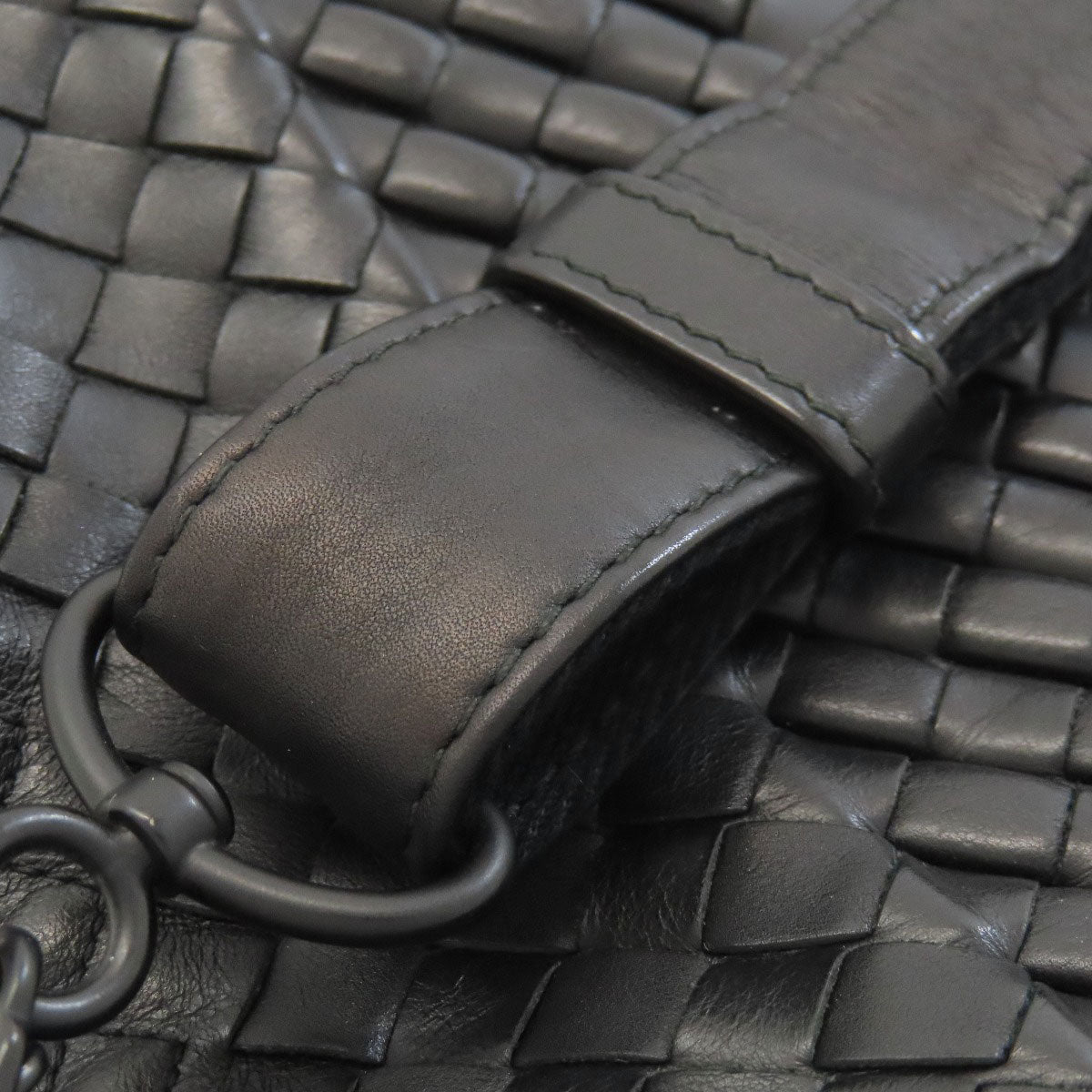 ボッテガヴェネタ イントレチャート ショルダーバッグ カーフ レディース 【中古】【BOTTEGA VENETA】