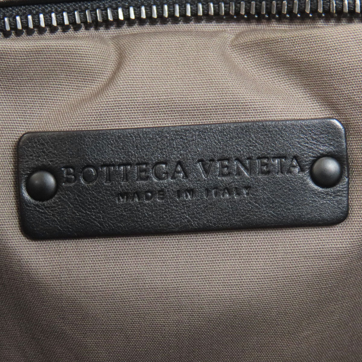 ボッテガヴェネタ イントレチャート ショルダーバッグ カーフ レディース 【中古】【BOTTEGA VENETA】