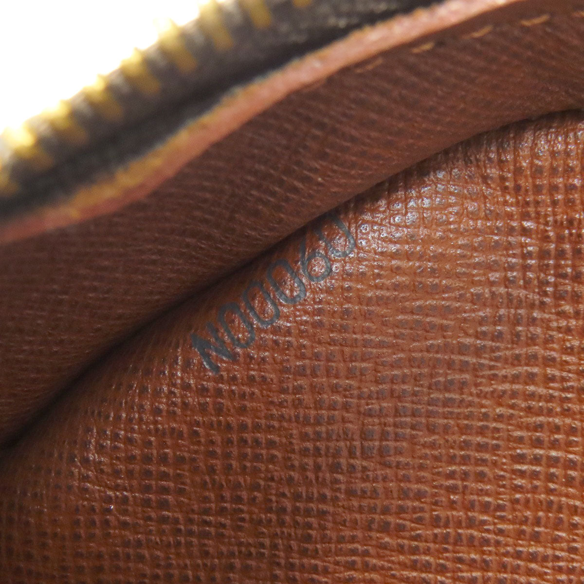 ルイヴィトン M51221 ブロワ ショルダーバッグ モノグラムキャンバス レディース 【中古】【LOUIS VUITTON】