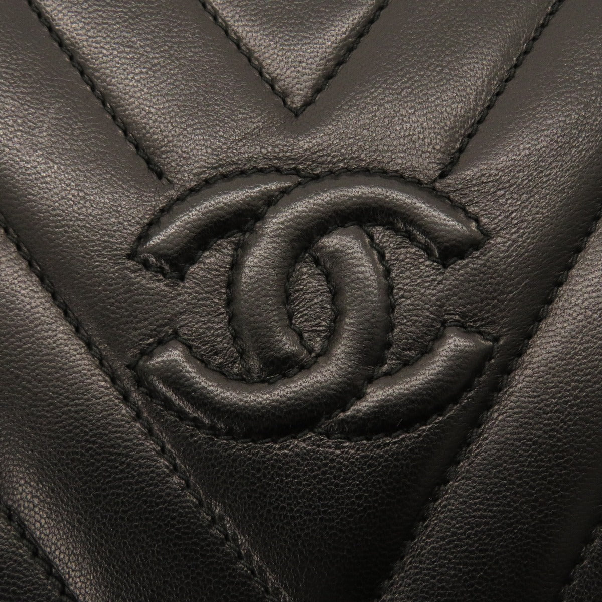 CHANEL   Shoulder Bag V-stitch COCO Mark Lambskin Ladies