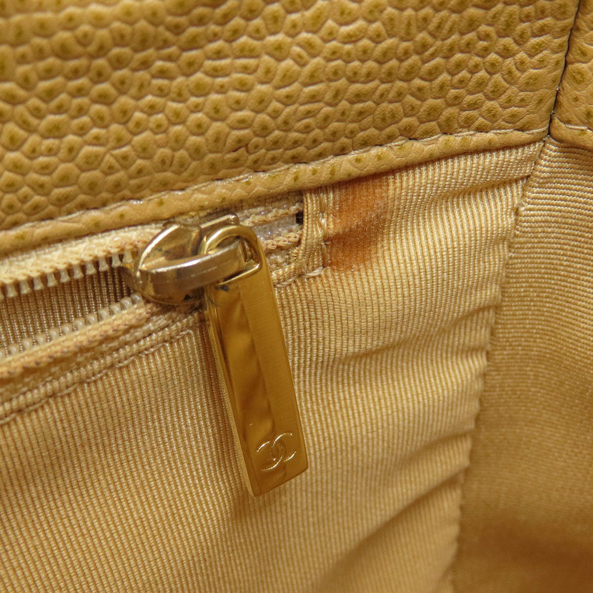 CHANEL Chain bag Matelasse Gold Hardware Tote Bag Grained Calfskin Skin Ladies [Used]