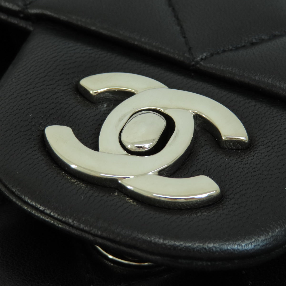 CHANEL   Shoulder Bag ChainShoulder Matelasse SilverHardware Lambskin Ladies