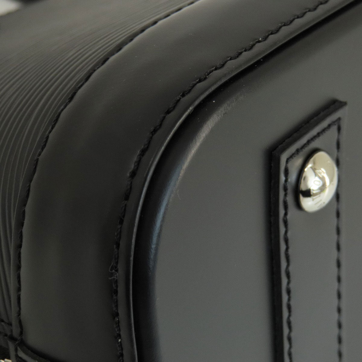 LOUIS VUITTON M59217 Alma BB Handbag Epi Leather Ladies [Used]