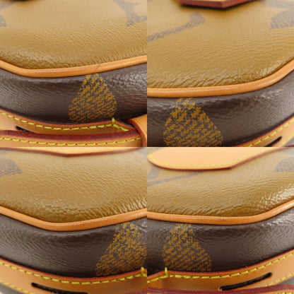 LOUIS VUITTON M44604 Bowt Chapot Supreme Shoulder Bag Giant Monogram canvas Ladies [Used]