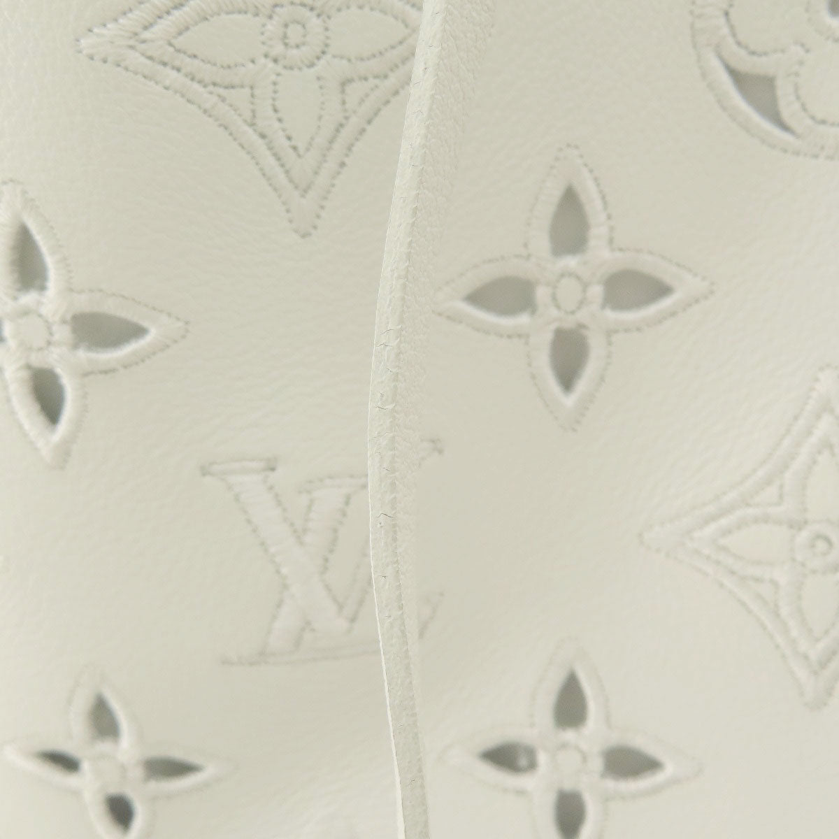 LOUIS VUITTON M20740 Noe PM Broderie Angler Shoulder Bag Leather Ladies [Used]