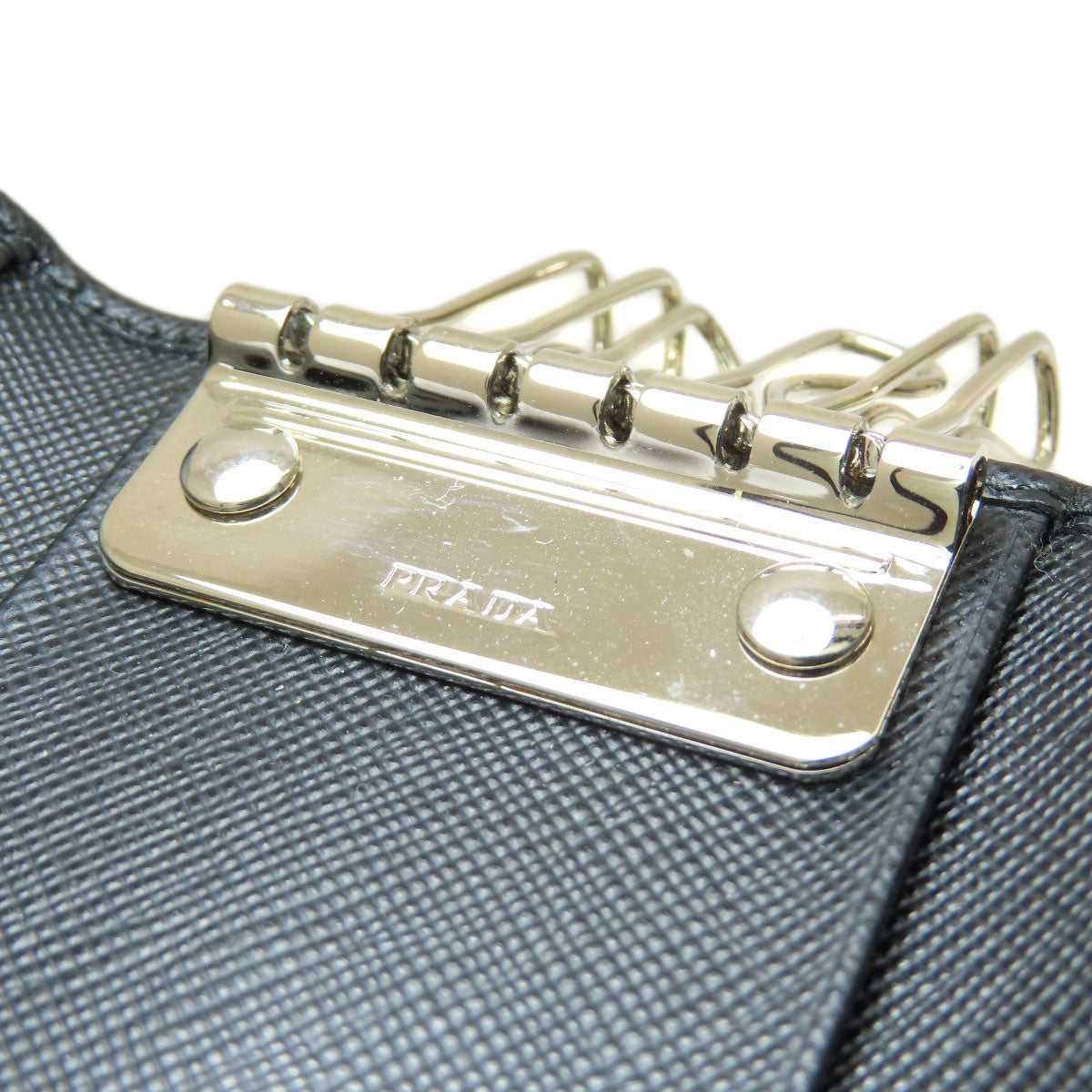 PRADA 2M0223 Logo engraving key holder Leather unisex [Used]