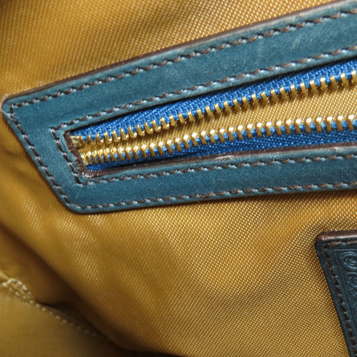 HUNTING WORLD one belt Handbag Leather Ladies [Used]