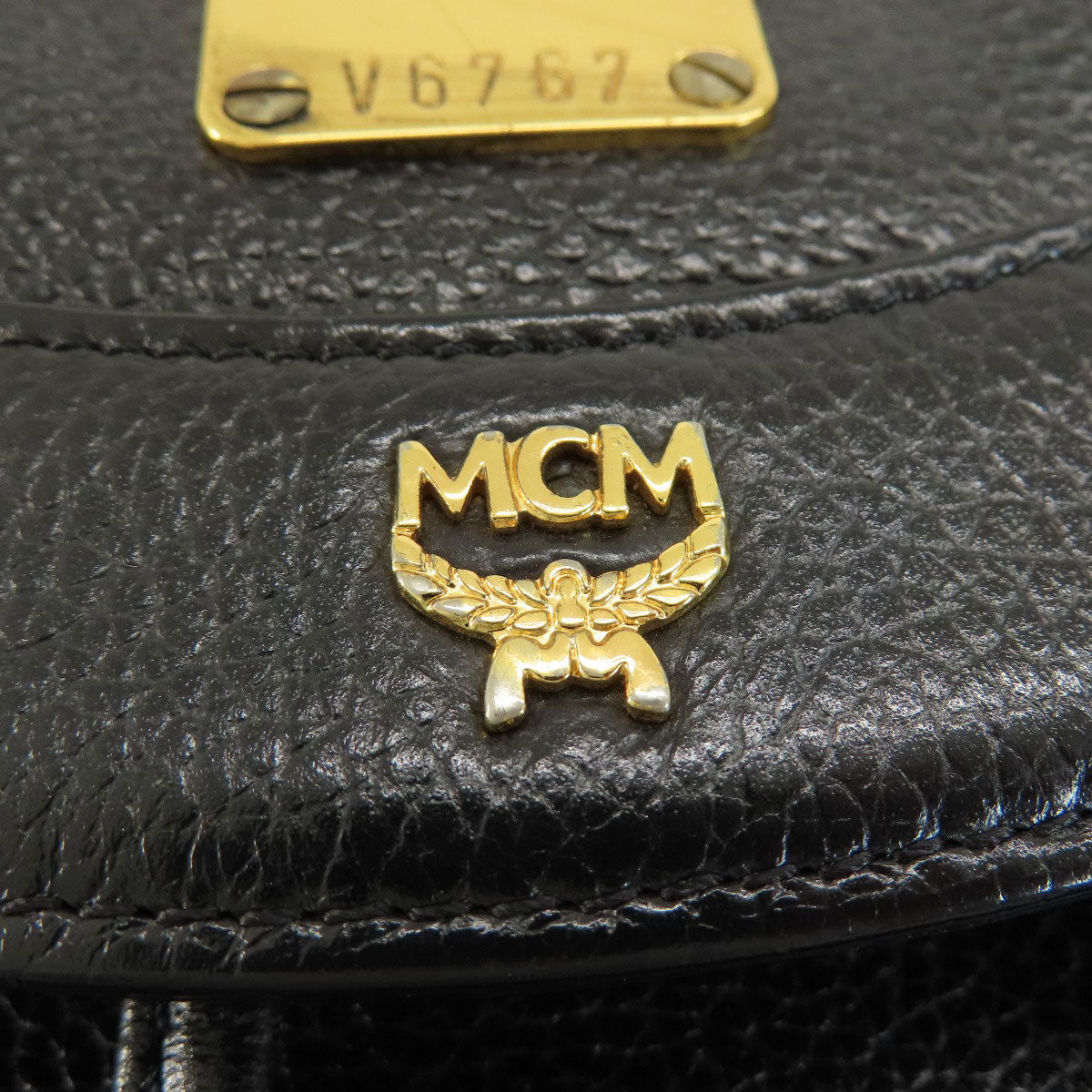 MCM   Backpack Â· Daypack logo Leather Ladies