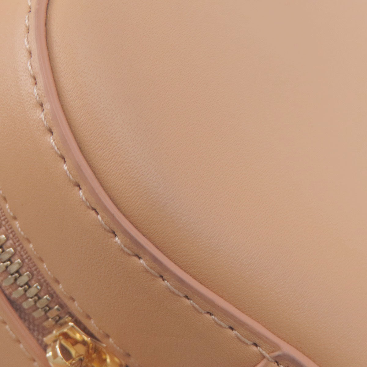 Emporio Armani logo Shoulder Bag Leather Ladies [Used]