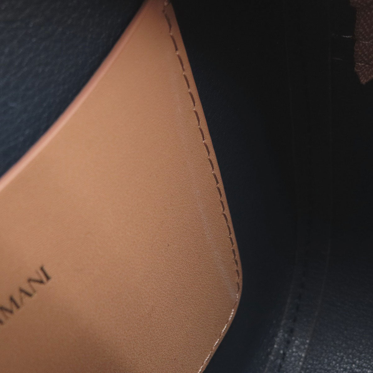 Emporio Armani logo Shoulder Bag Leather Ladies [Used]