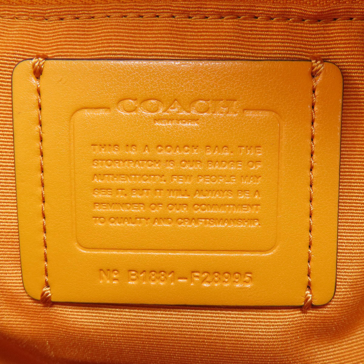 COACH  F28995 Backpack Â· Daypack logo Leather Ladies