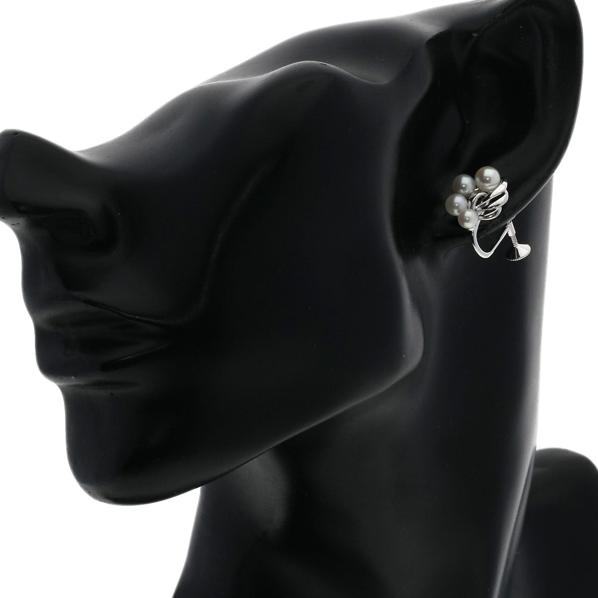 MIKIMOTO   Pearl Pearl Earring  K18 White Gold Ladies [Used]