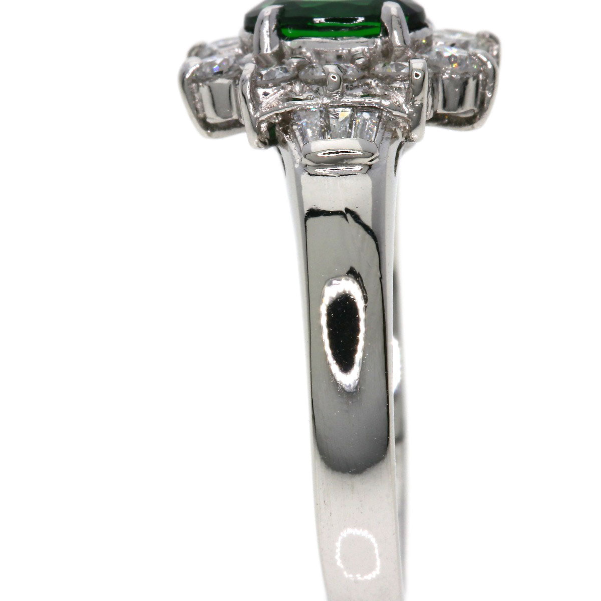 0.57ct Green Garnet Diamond Ring Platinum PT900  4.4g　Ladies