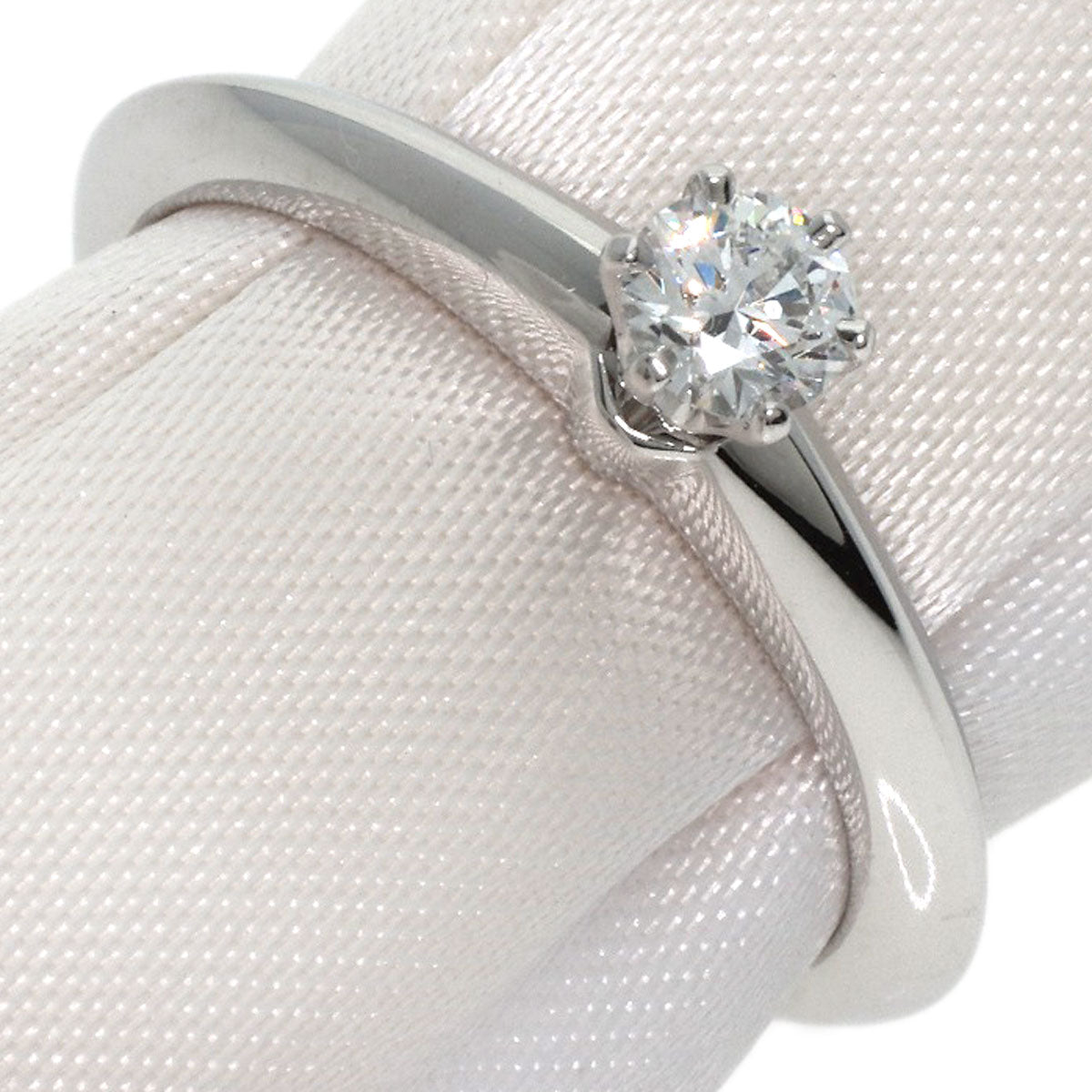 TIFFANY&Co. Solitaire Knife Edge 1P Diamond Ring Platinum PT950 Ladies [Used]