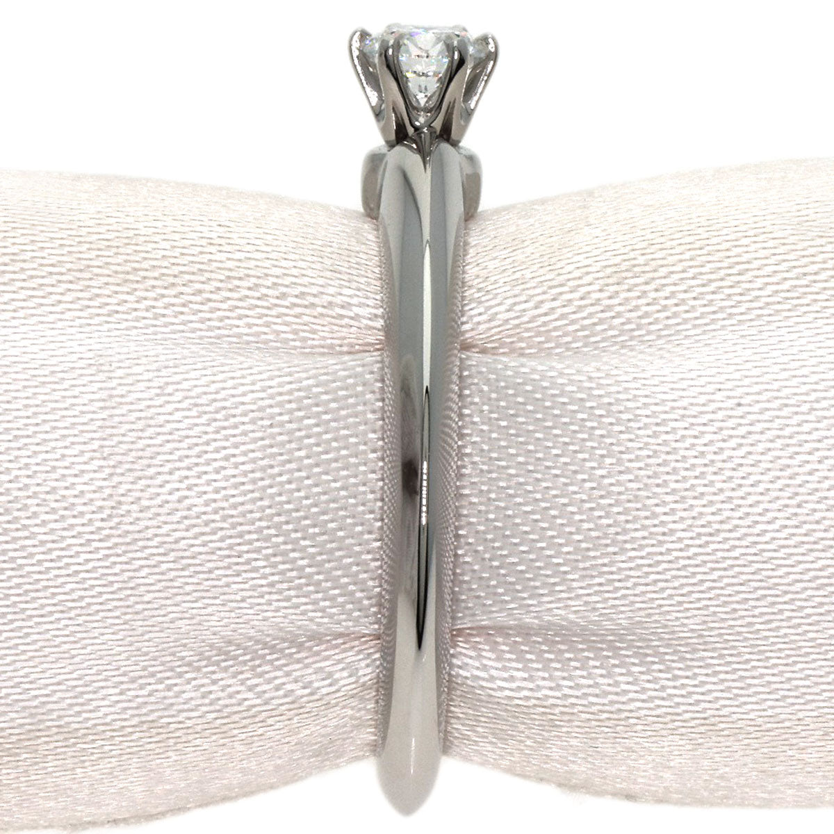 TIFFANY&Co. Solitaire Knife Edge 1P Diamond Ring Platinum PT950 Ladies [Used]