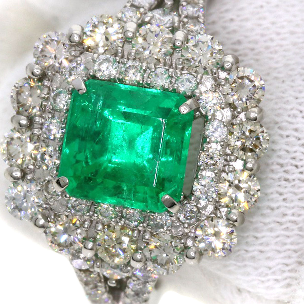 1.57ct Emerald Diamond Ring Platinum PT950  8.69g　Ladies