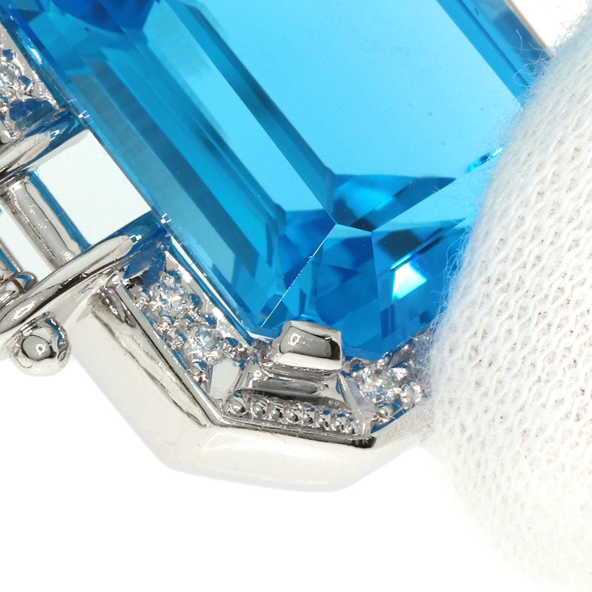 27.11ct Blue Topaz Ruby Necklace K18 White Gold  18.2g　Ladies