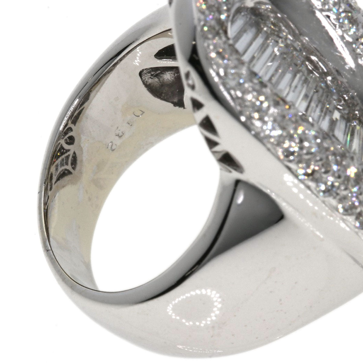 4.32ct Diamond Ring K18 White Gold  19.3g　Ladies