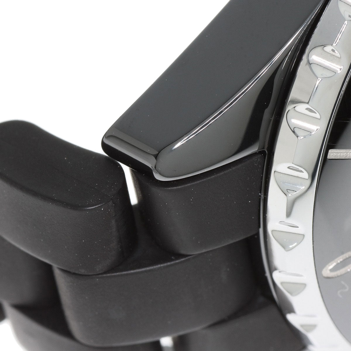 CHANEL J12 1.3" Watches H0681 Ceramic/Rubber Ladies