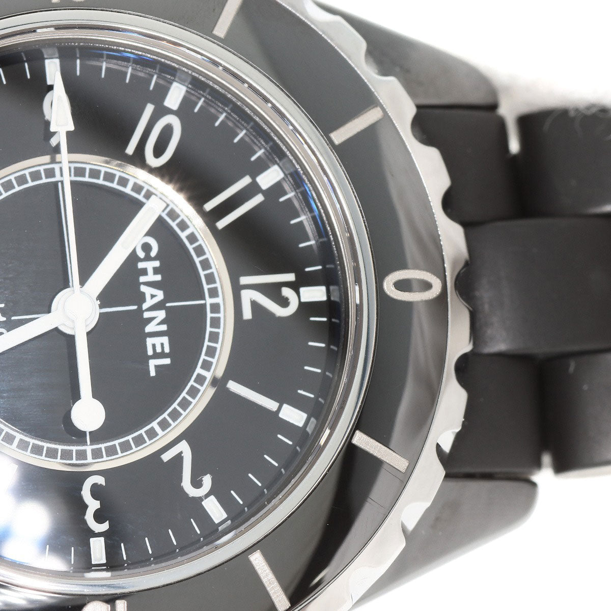 CHANEL J12 1.3" Watches H0681 Ceramic/Rubber Ladies
