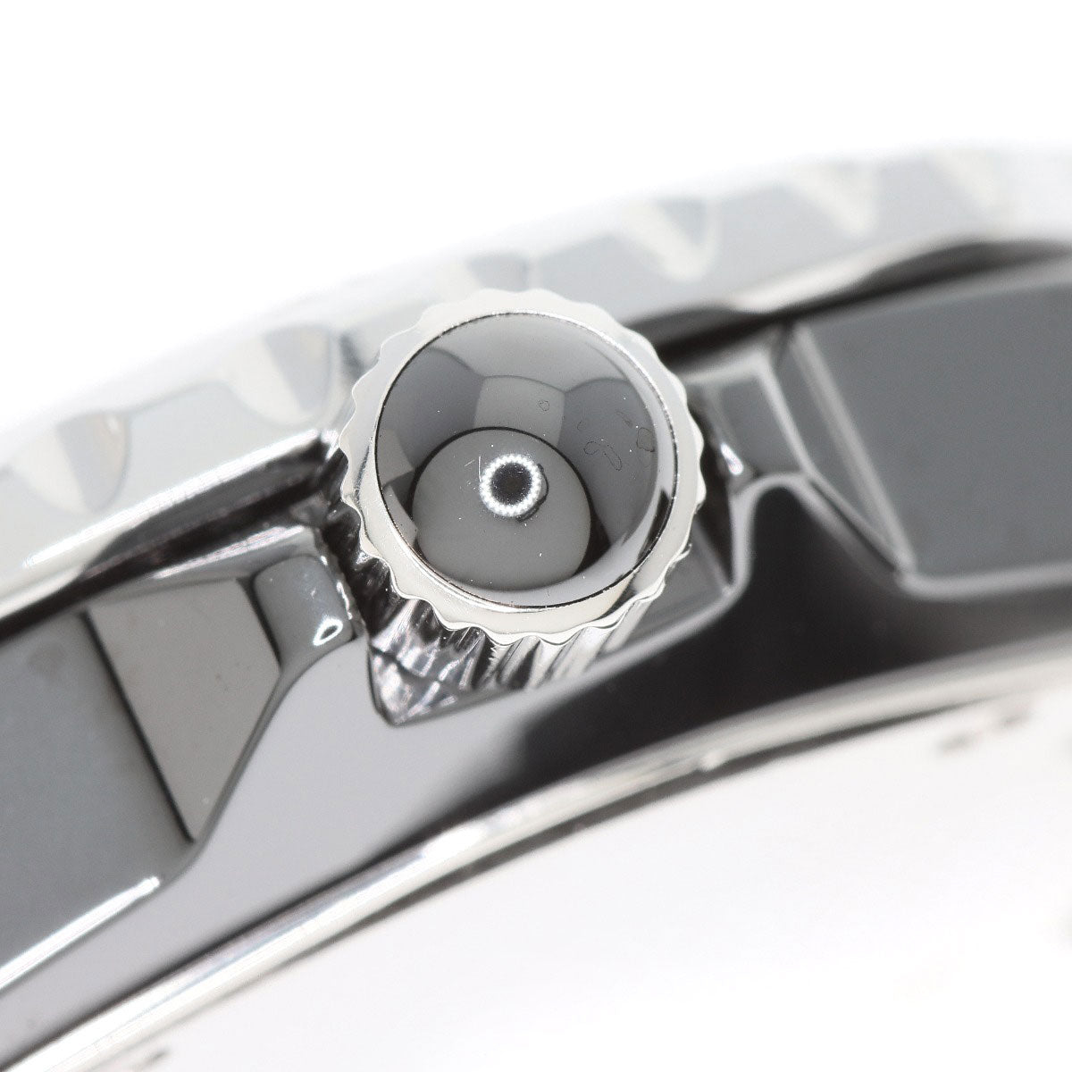 CHANEL J12 1.3" Watches H0681 Ceramic/Rubber Ladies