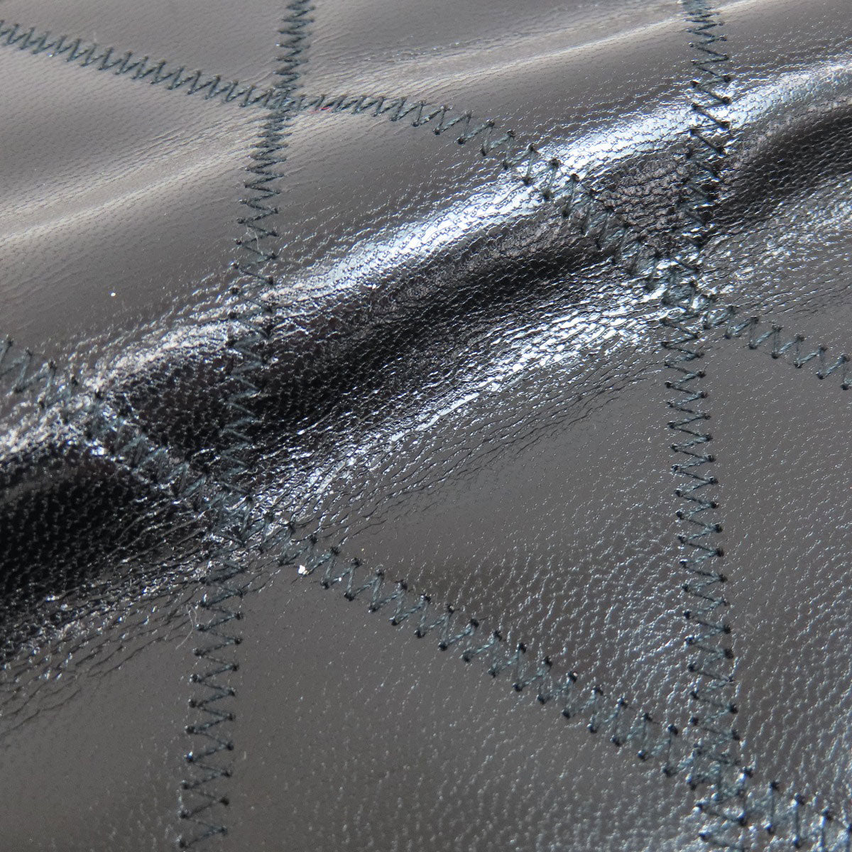 GIVENCHY logo Bifold Wallet with Coin Pocket Leather Ladies [Used]