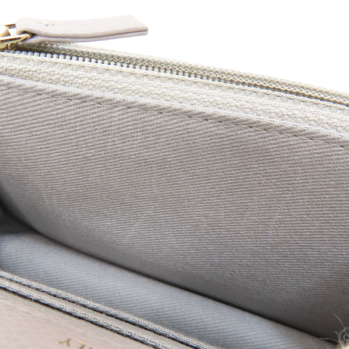 CHANEL Chain wallet Matelasse GoldHardware Long wallet (with coin pocket) Grained Calfskin Skin Ladies [Used]