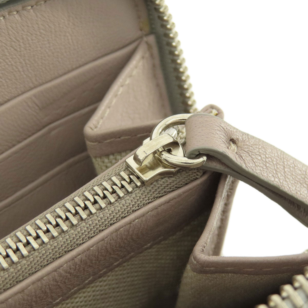 Jimmy Choo logo Long wallet (with coin pocket) Leather Ladies [Used]