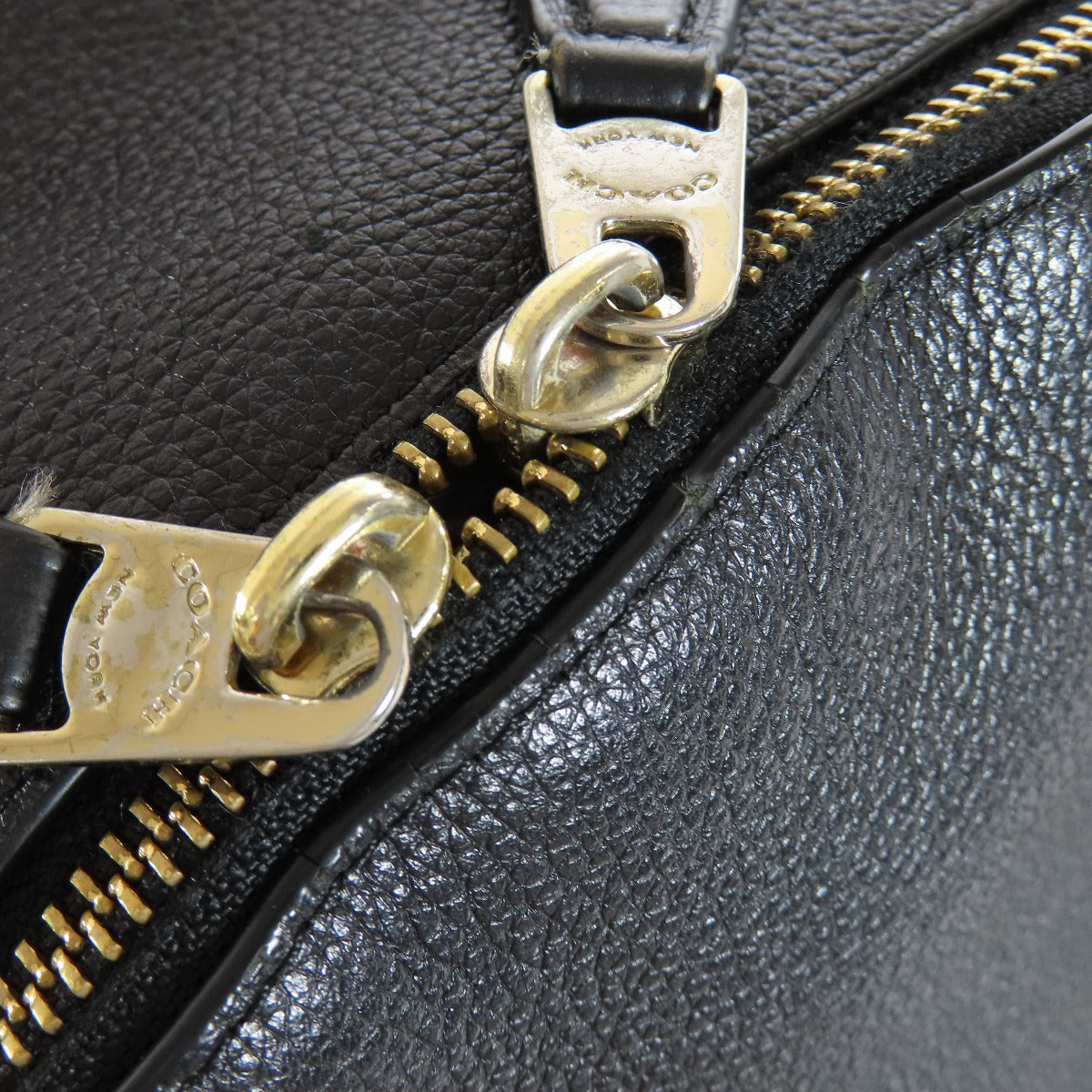 COACH  F38288 Backpack Â· Daypack logo Leather Ladies