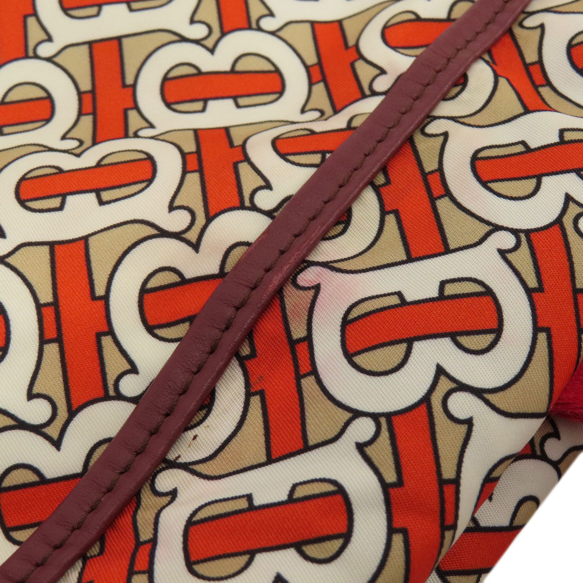 バーバリー Bロゴ リュック・デイパック ナイロン素材 レディース 【中古】【BURBERRY】