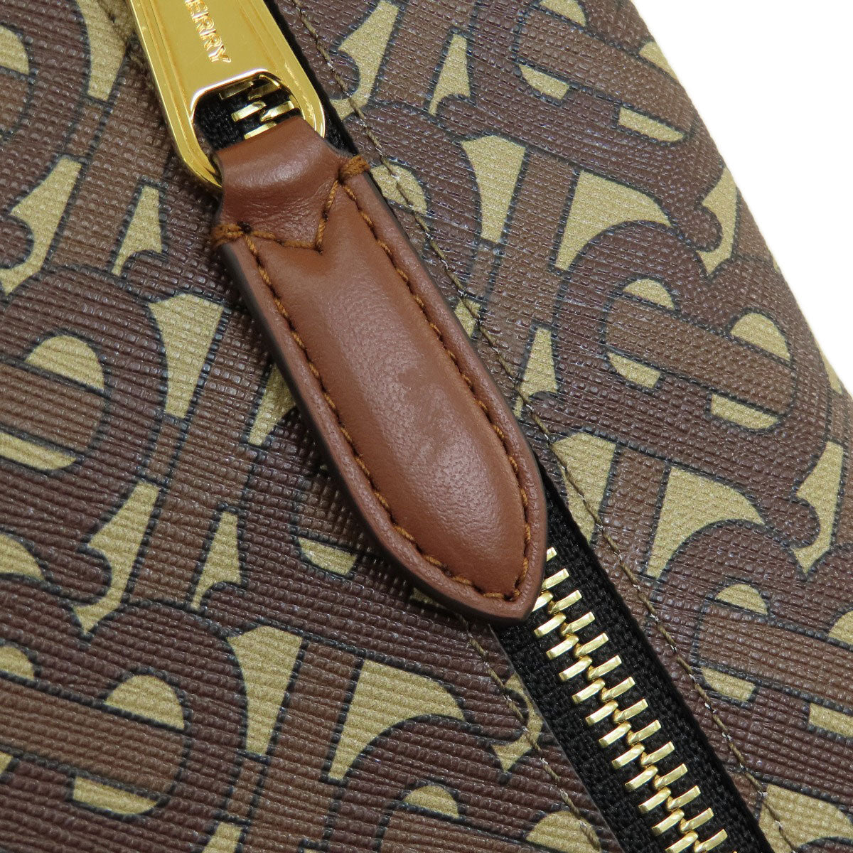 BURBERRY B logo total pattern Handbag PVC Ladies [Used]