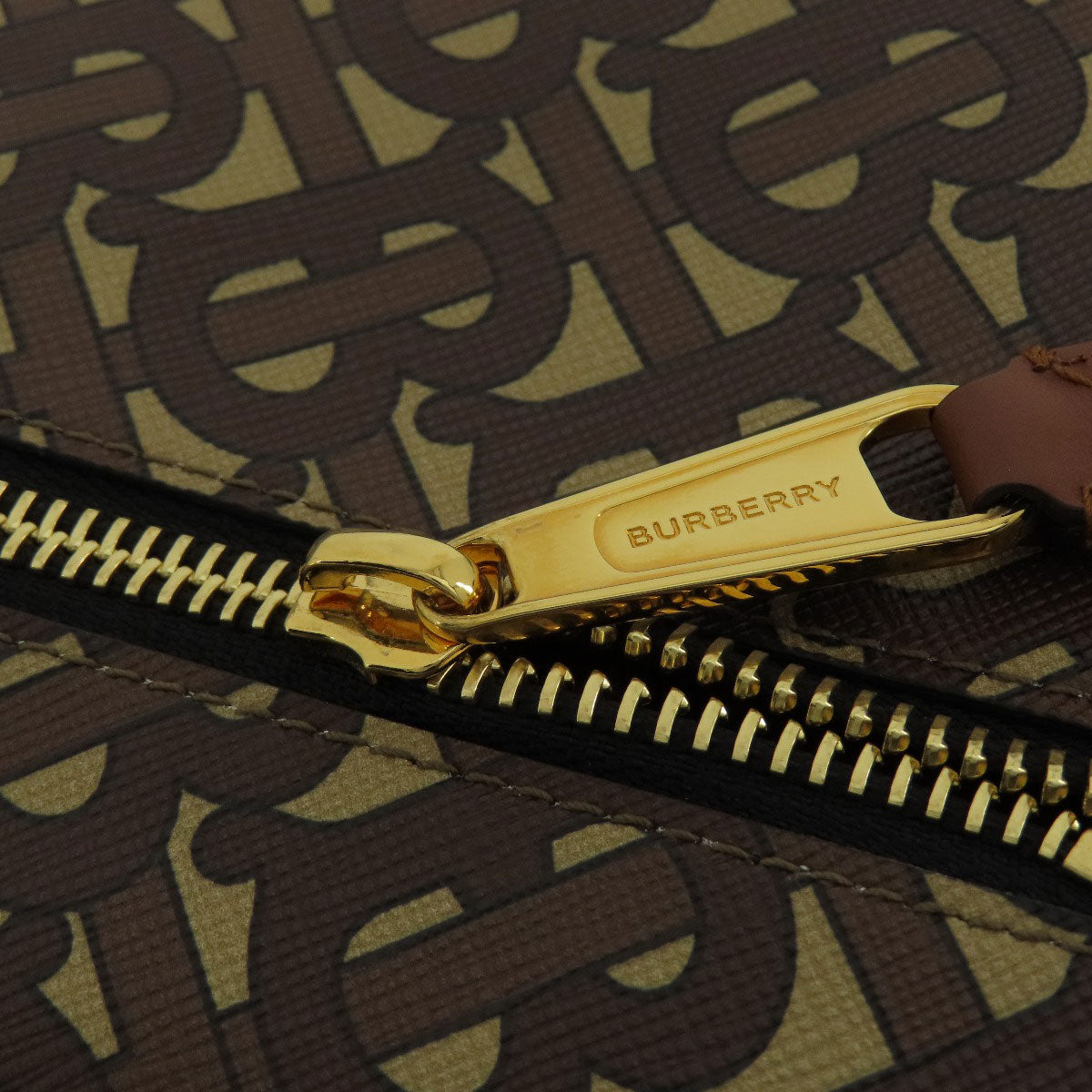 BURBERRY B logo total pattern Handbag PVC Ladies [Used]