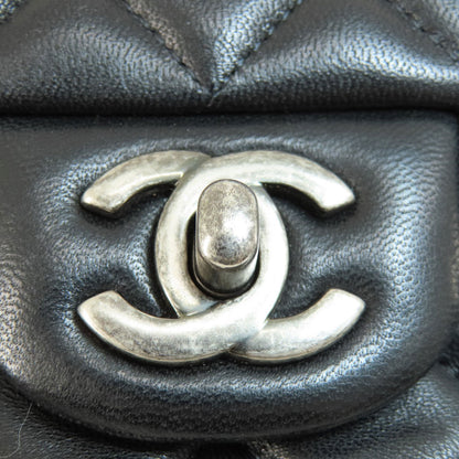 CHANEL ChainShoulder Matelasse SilverHardware Shoulder Bag Lambskin Ladies [Used]