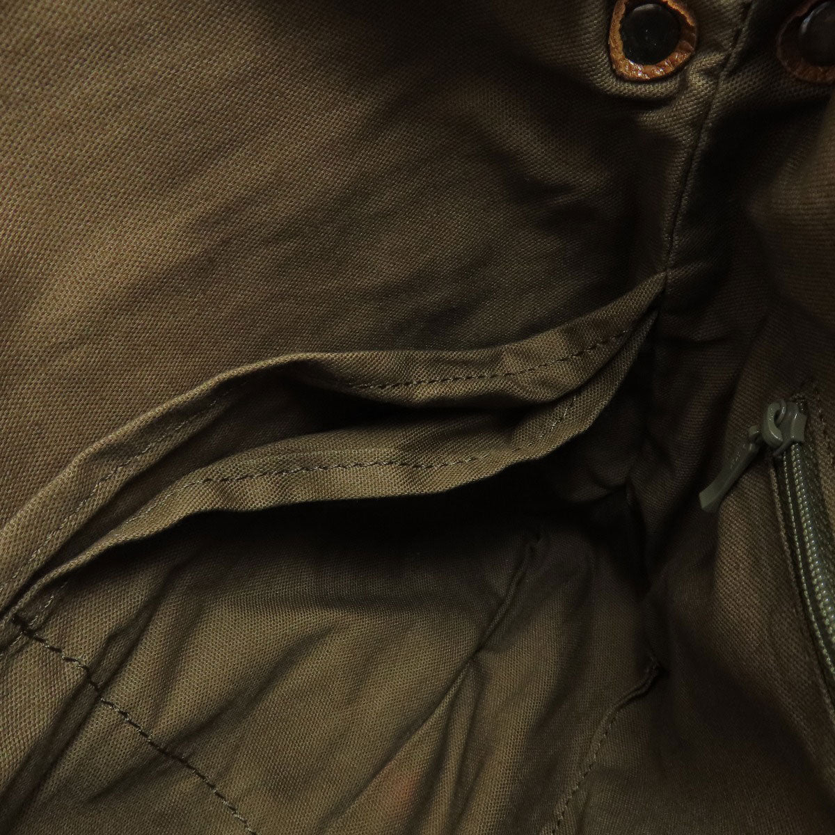 russet Lily crest Handbag Nylon Ladies [Used]