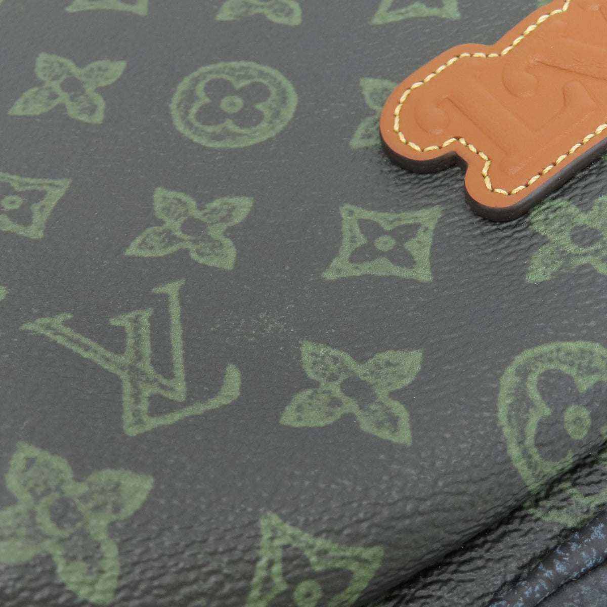 LOUIS VUITTON M46344 Avenue Sling Bag Monogram Records body bag Monogram canvas Ladies [Used]