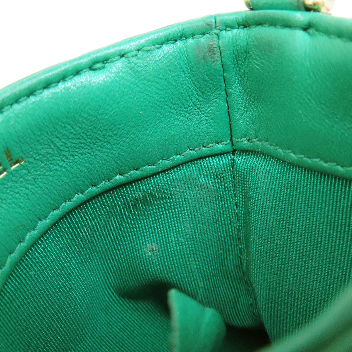 CHANEL Chain Pouch GoldHardware Shoulder Bag Lambskin Ladies [Used]