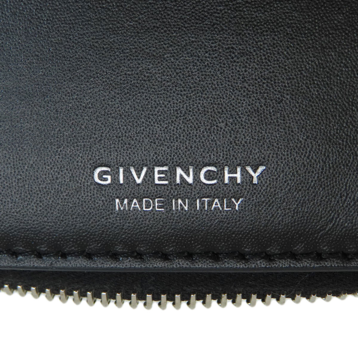 GIVENCHY logo Bifold Wallet with Coin Pocket Leather Ladies [Used]