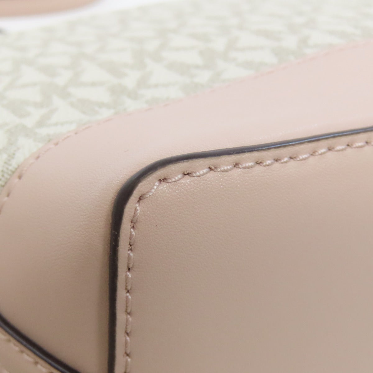 Michael Kors MK signature Shoulder Bag PVC Ladies [Used]